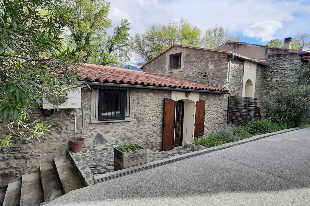 Gîte de charme dans Mas Catalan Prades  Extérieur photo